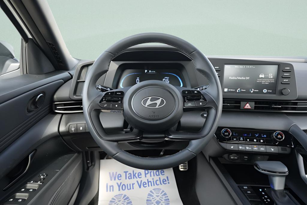 2026 Hyundai Elantra SEL - Photo 15
