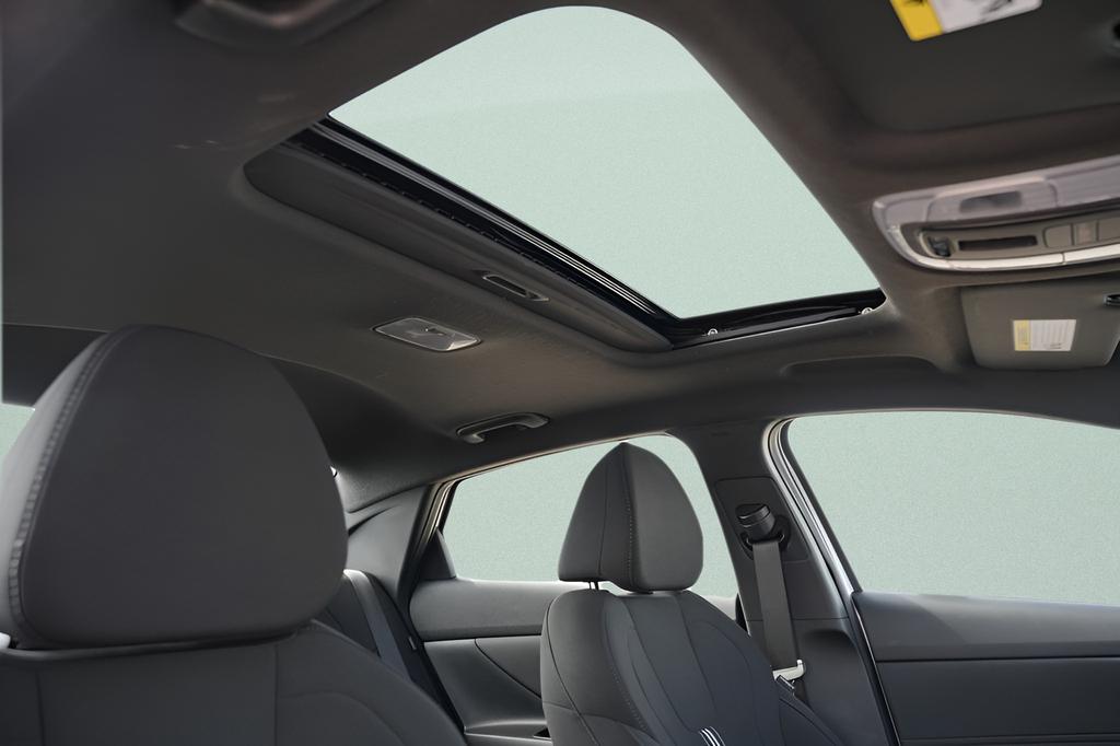 2026 Hyundai Elantra SEL - Photo 13