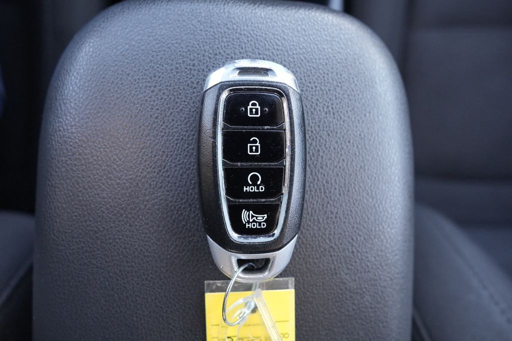 2022 Hyundai Kona SEL - Photo 34
