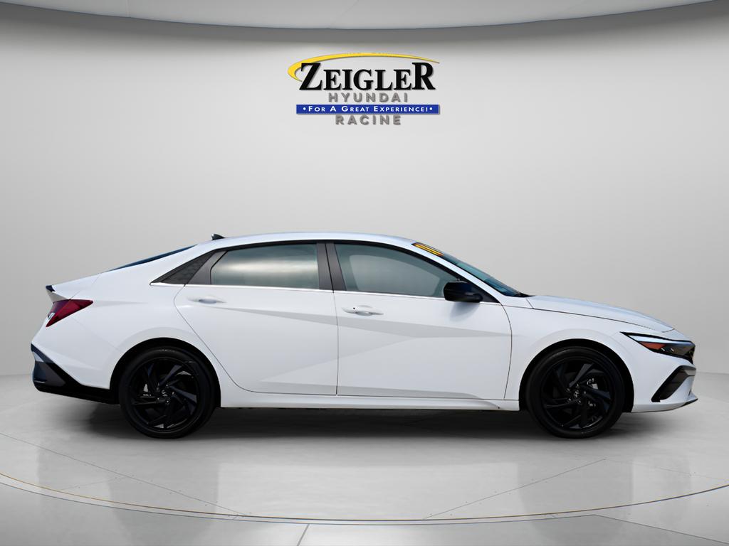 2026 Hyundai Elantra SEL - Photo 8