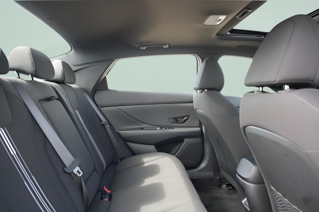 2026 Hyundai Elantra SEL - Photo 14