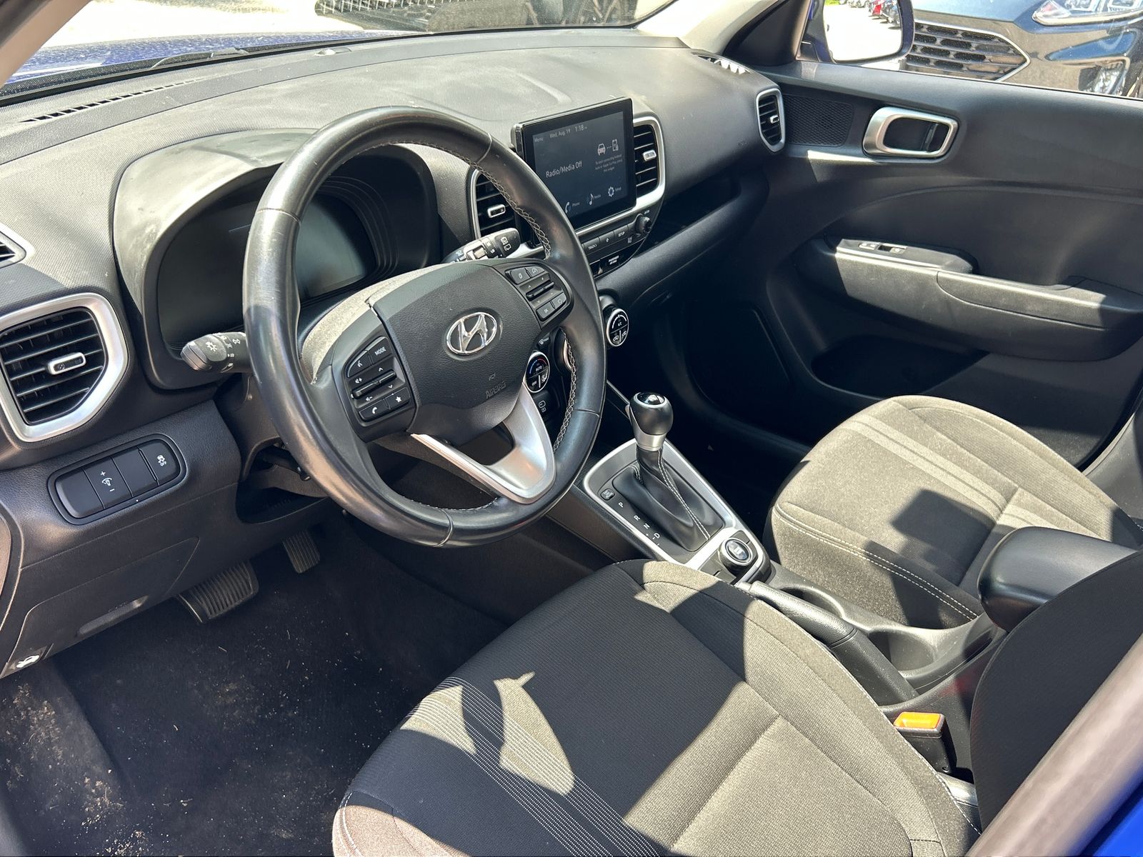 2023 Hyundai Venue SEL - Photo 13