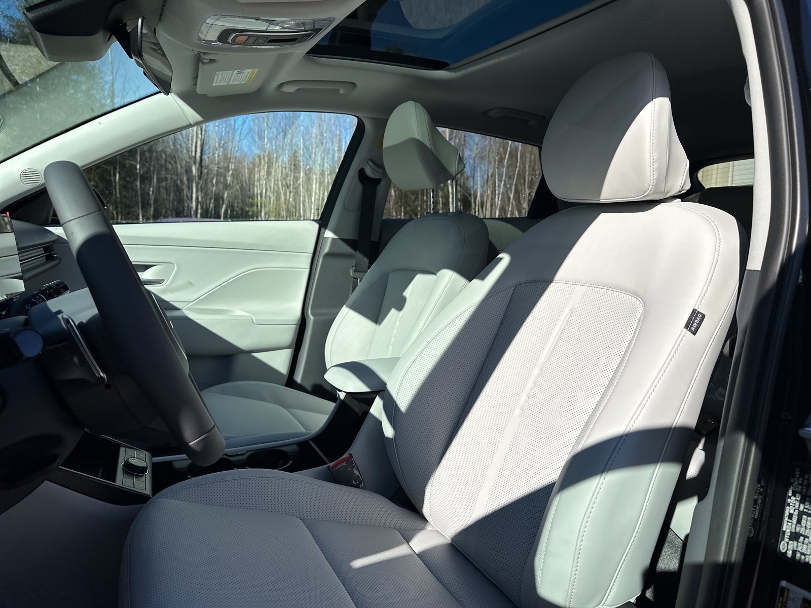 2026 Hyundai Kona Limited - Photo 14