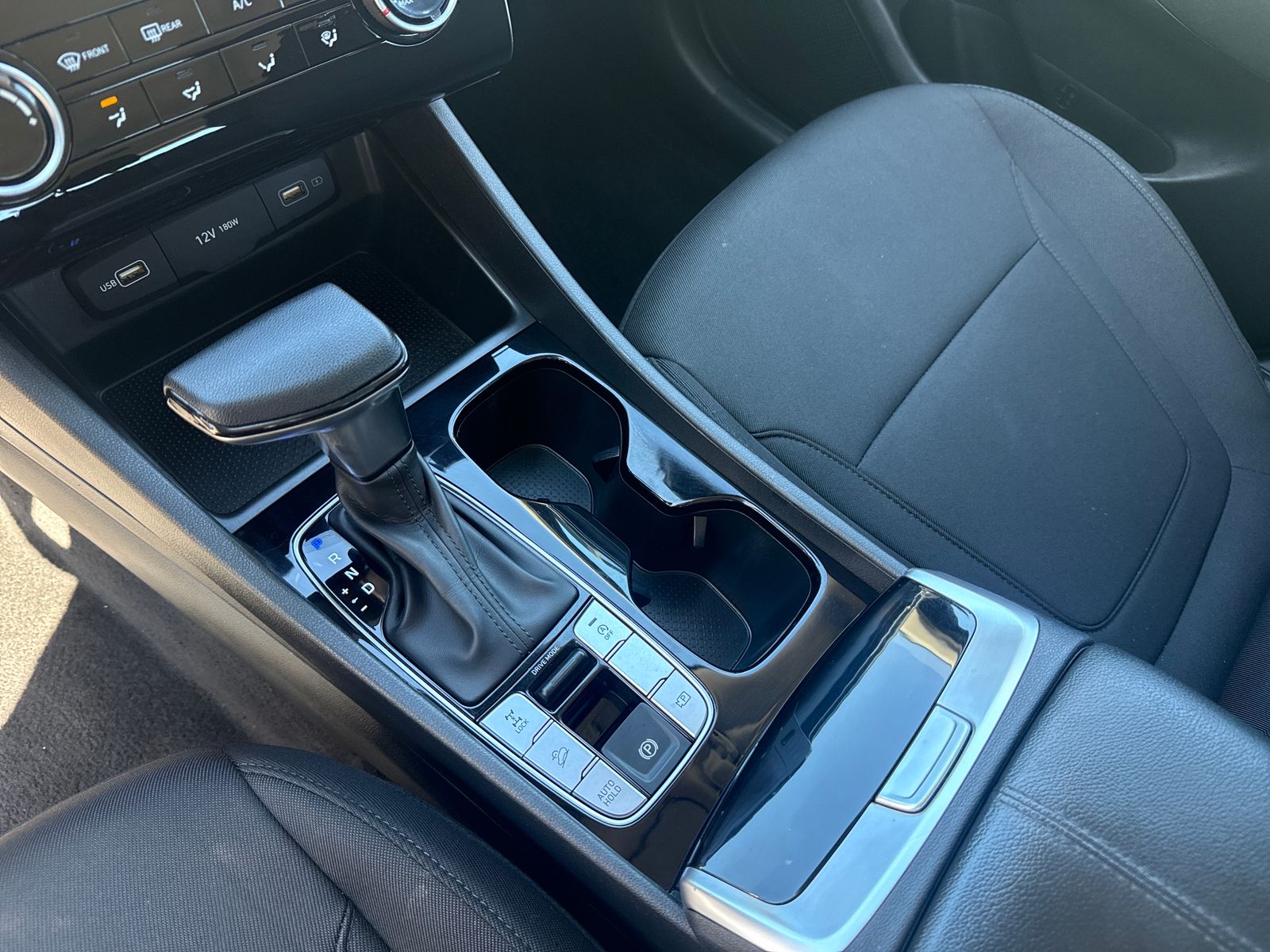 2024 Hyundai Tucson SE - Photo 14