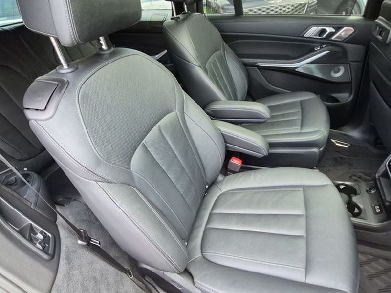 2021 BMW X7 M50i - Photo 23