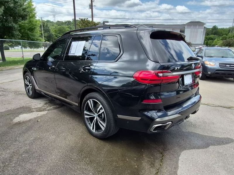 2021 BMW X7 M50i - Photo 8