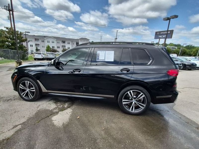 2021 BMW X7 M50i - Photo 9