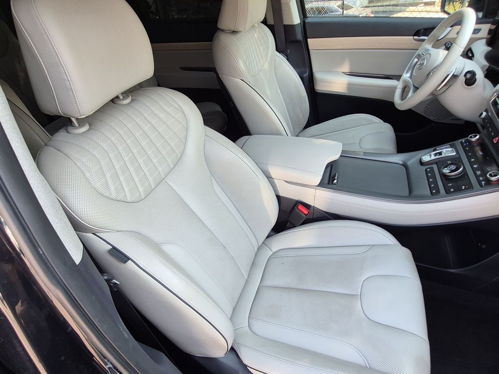 2024 Hyundai Palisade Limited - Photo 24