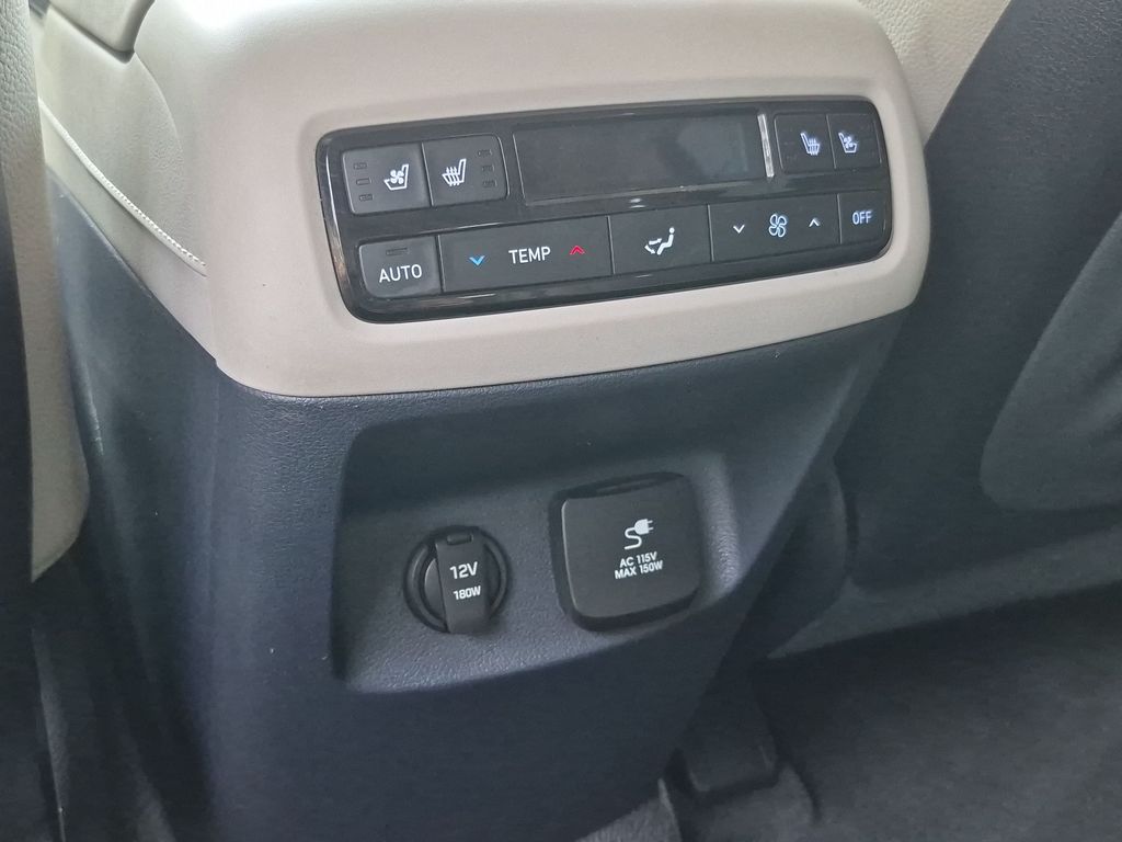 2024 Hyundai Palisade Limited - Photo 18