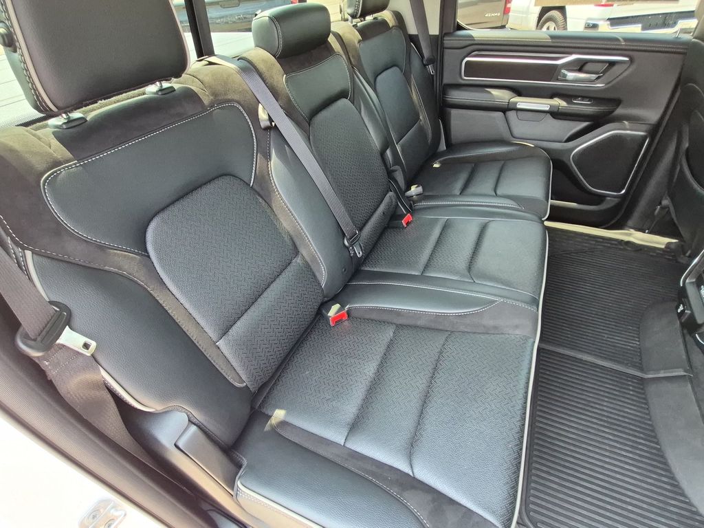2022 RAM Ram 1500 Pickup Laramie - Photo 19
