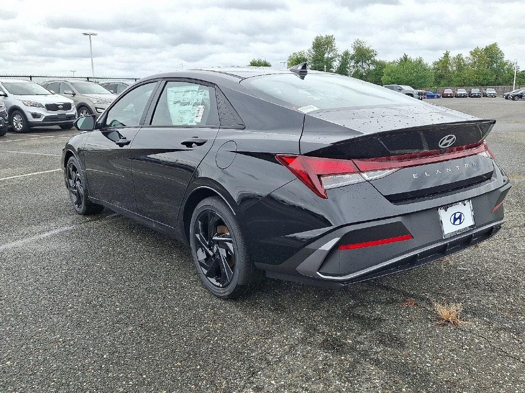New 2026 Hyundai Elantra SEL Sport Sedan
