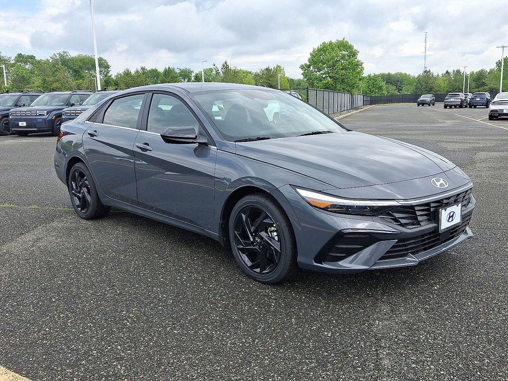 New 2026 Hyundai Elantra SEL Sport Sedan