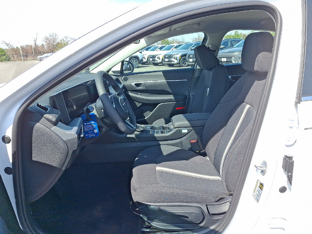 2026 Hyundai Sonata SE - Photo 6