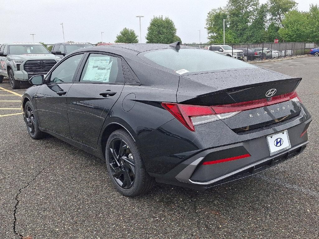 New 2026 Hyundai Elantra SEL Sport Plus Sedan