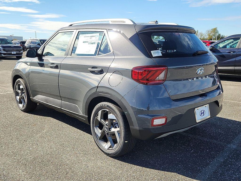 New 2026 Hyundai Venue SEL SUV