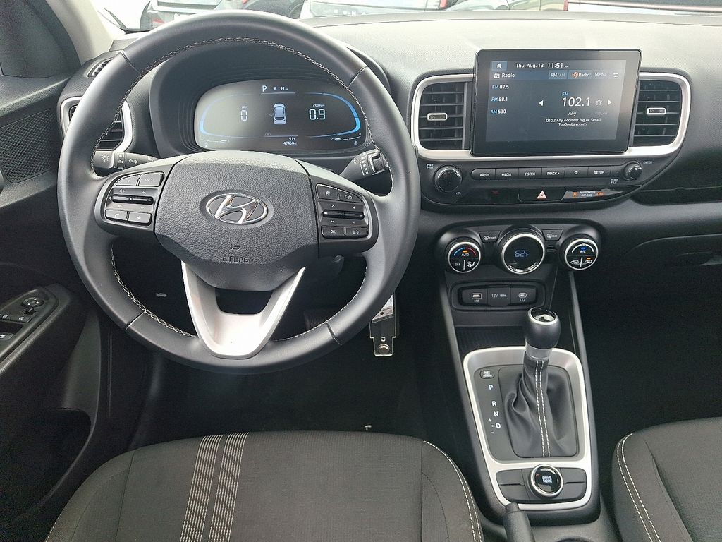 2023 Hyundai Venue SEL - Photo 12