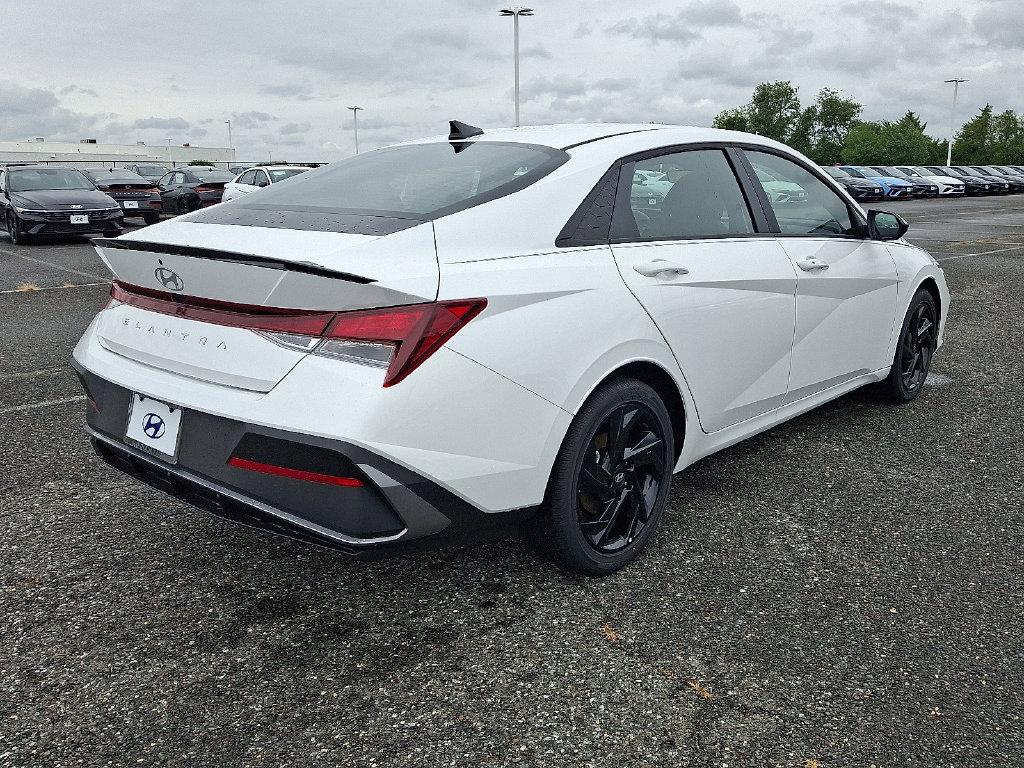 New 2026 Hyundai Elantra SEL Sport Sedan
