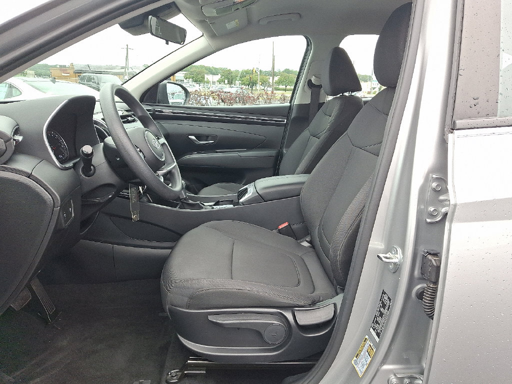 2024 Hyundai Tucson SE - Photo 14