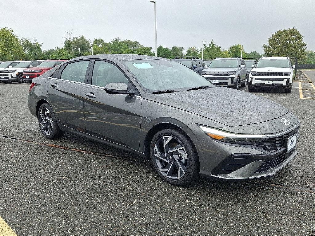 New 2026 Hyundai Elantra Limited Sedan