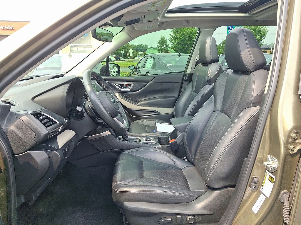 2022 Subaru Forester Limited - Photo 15