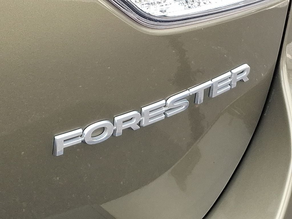 2022 Subaru Forester Limited - Photo 33