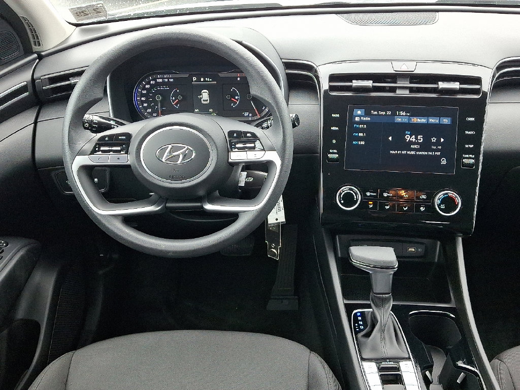 2024 Hyundai Tucson SE - Photo 12