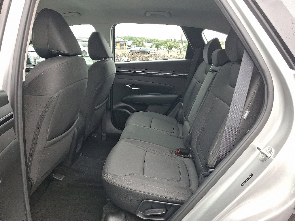 2024 Hyundai Tucson SE - Photo 11
