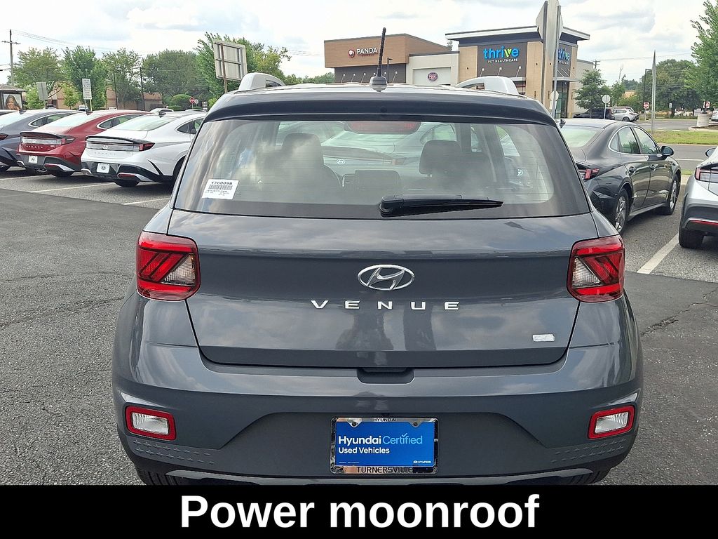 2023 Hyundai Venue SEL - Photo 6