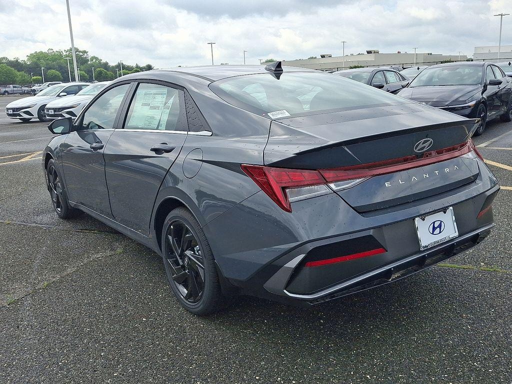 New 2026 Hyundai Elantra SEL Sport Sedan
