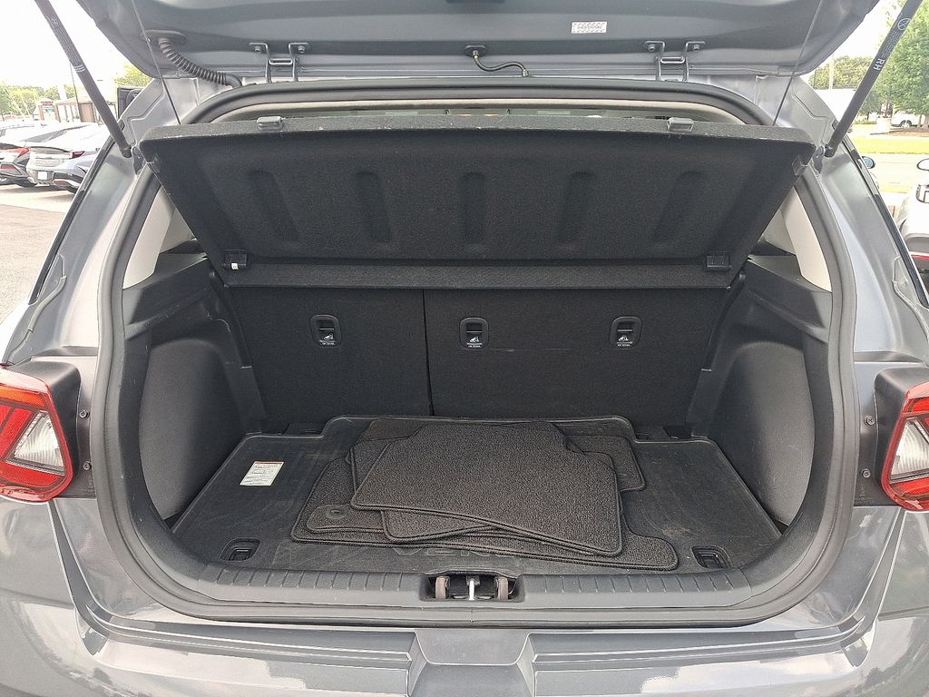 2023 Hyundai Venue SEL - Photo 30