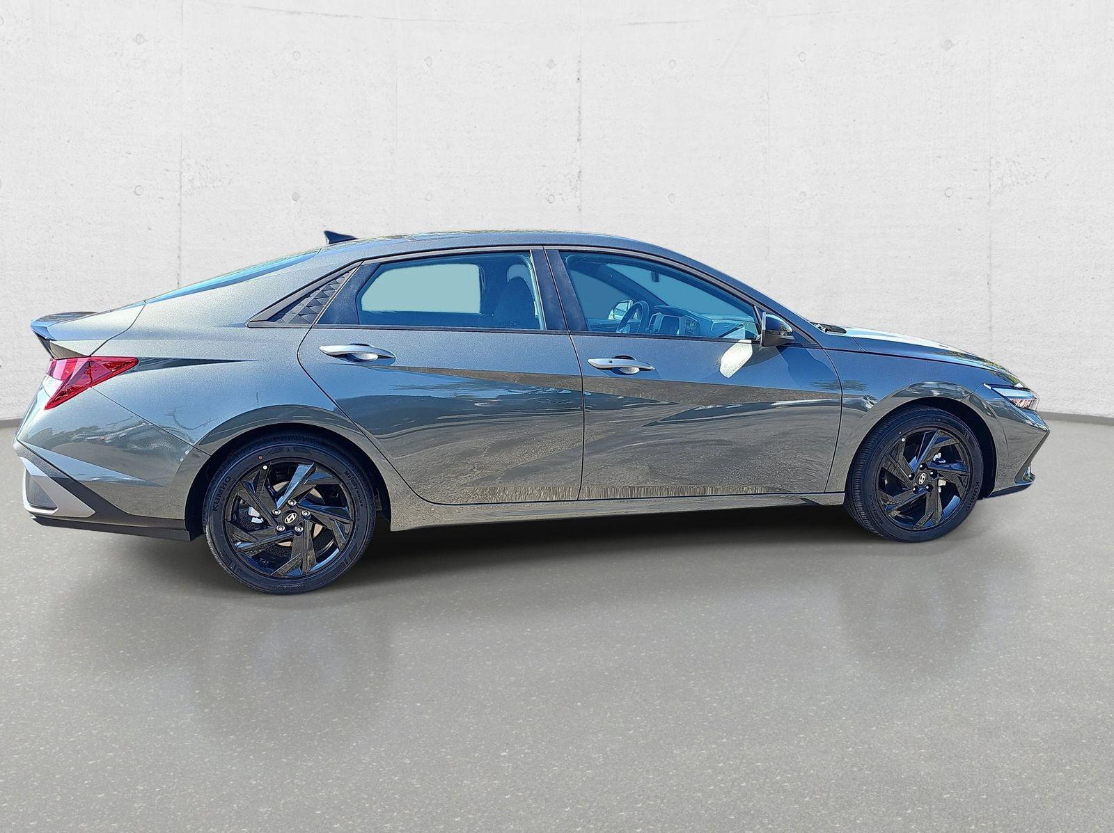 New 2026 Hyundai Elantra SEL Sport Sedan