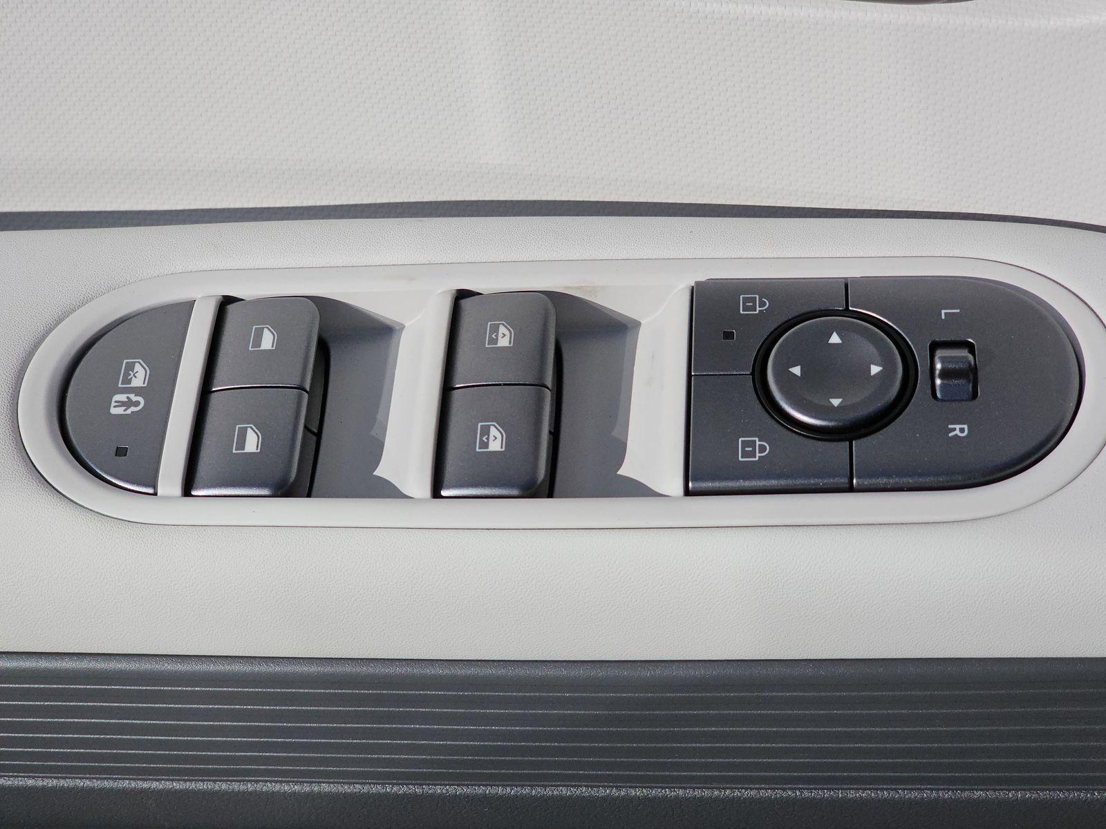2026 Hyundai IONIQ 5 SEL - Photo 33