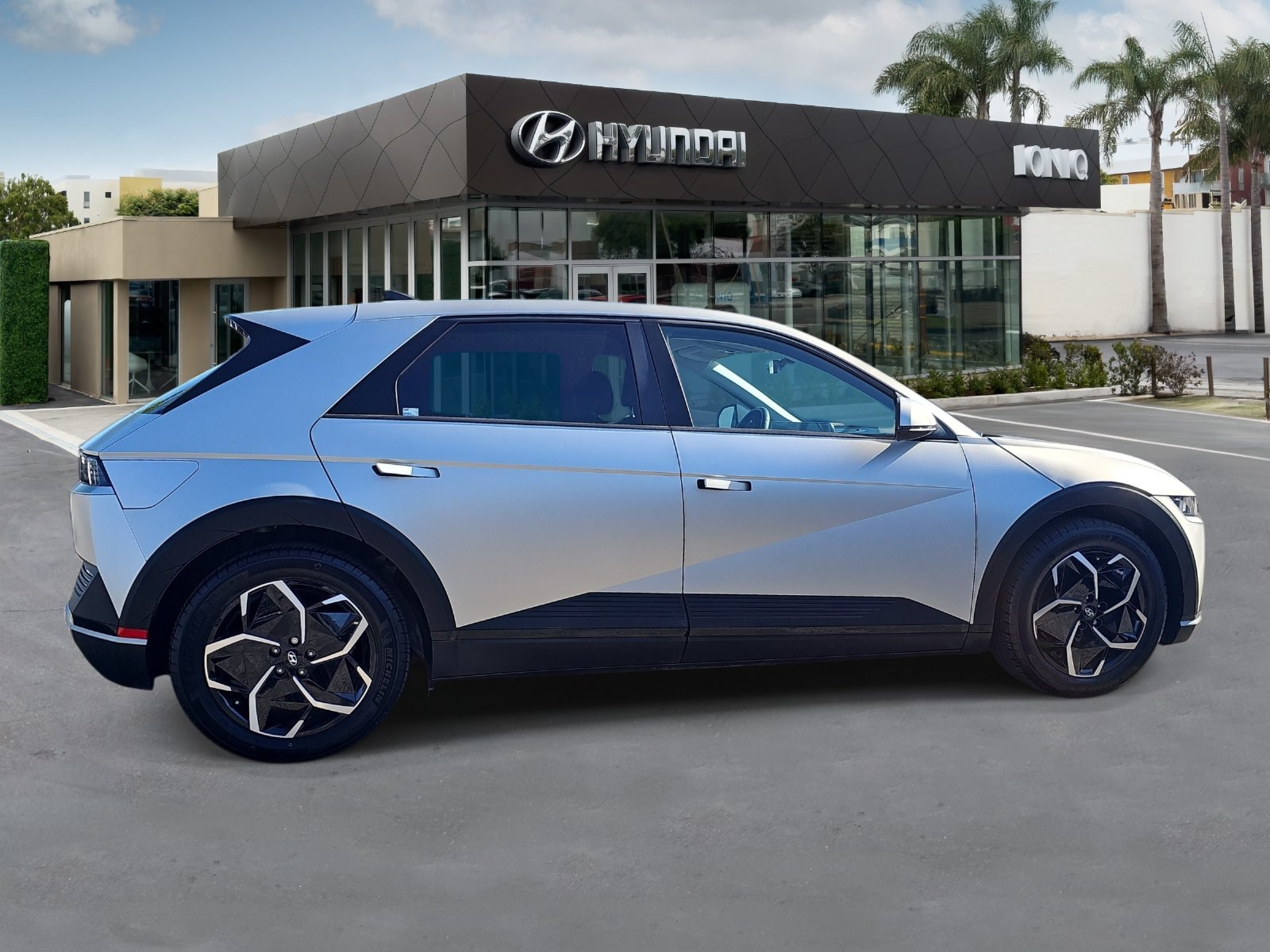 Used 2023 Hyundai IONIQ 5 SEL with VIN KM8KN4AE9PU166446 for sale in Santa Monica, CA