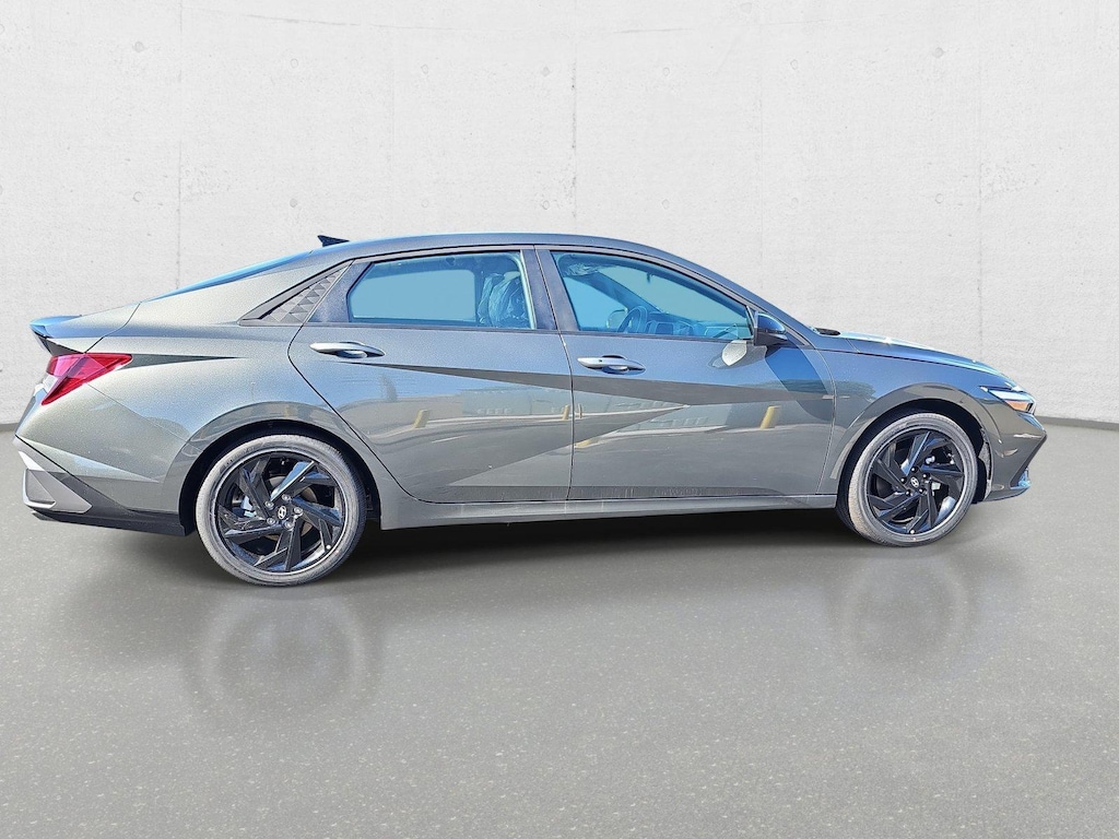 New 2026 Hyundai Elantra SEL Sport Sedan