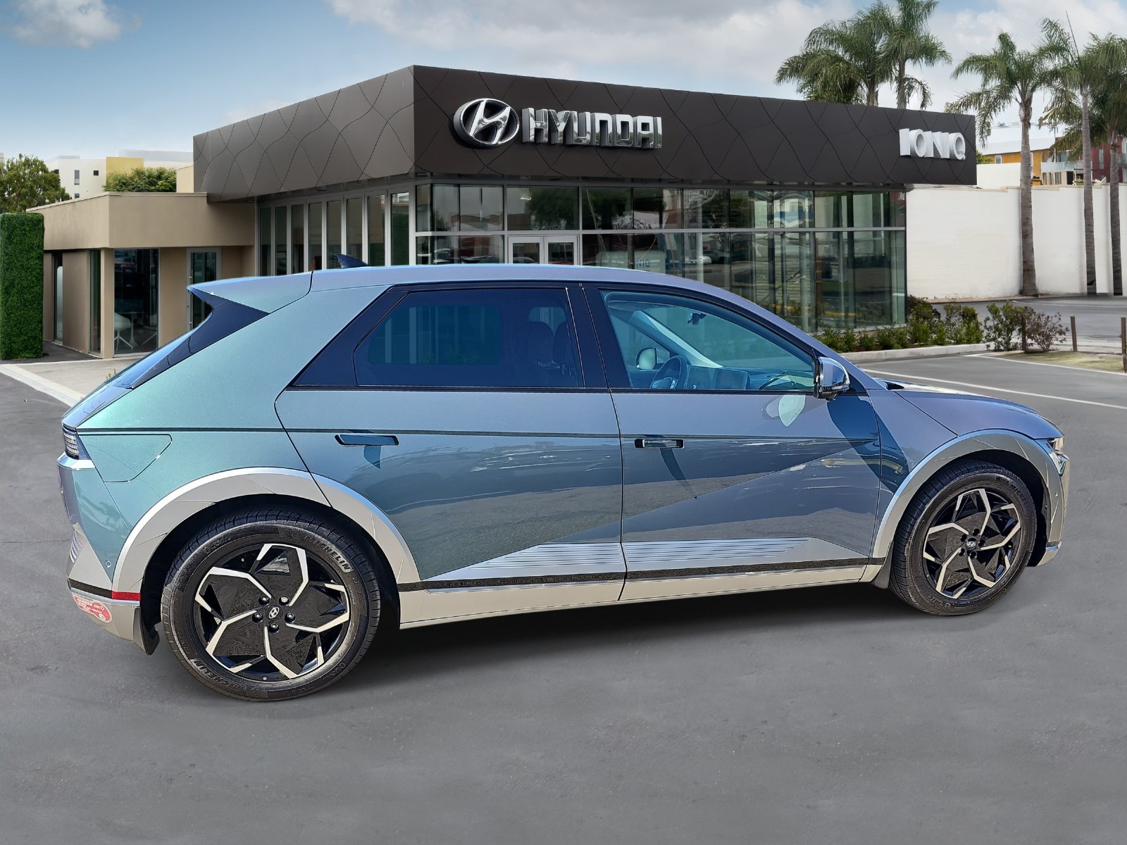 Certified 2024 Hyundai IONIQ 5 Limited with VIN KM8KR4DE0RU325955 for sale in Santa Monica, CA