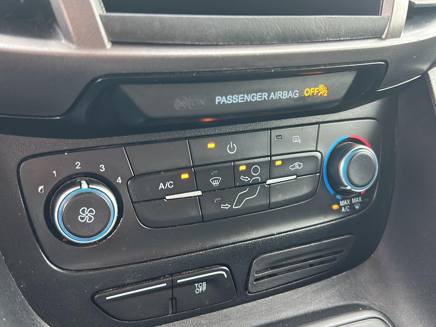 2022 Ford Transit Connect XL - Photo 23