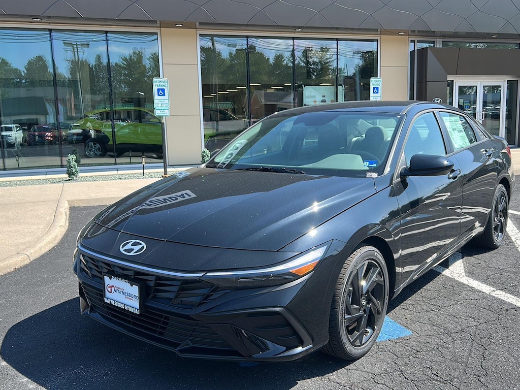 New 2026 Hyundai Elantra SEL Sport Sedan