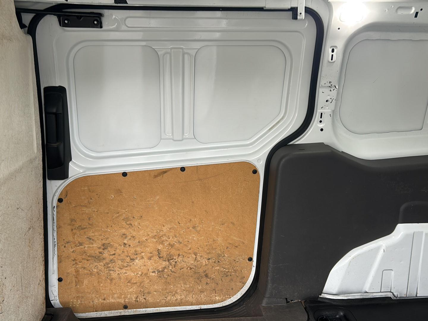2022 Ford Transit Connect XL - Photo 16
