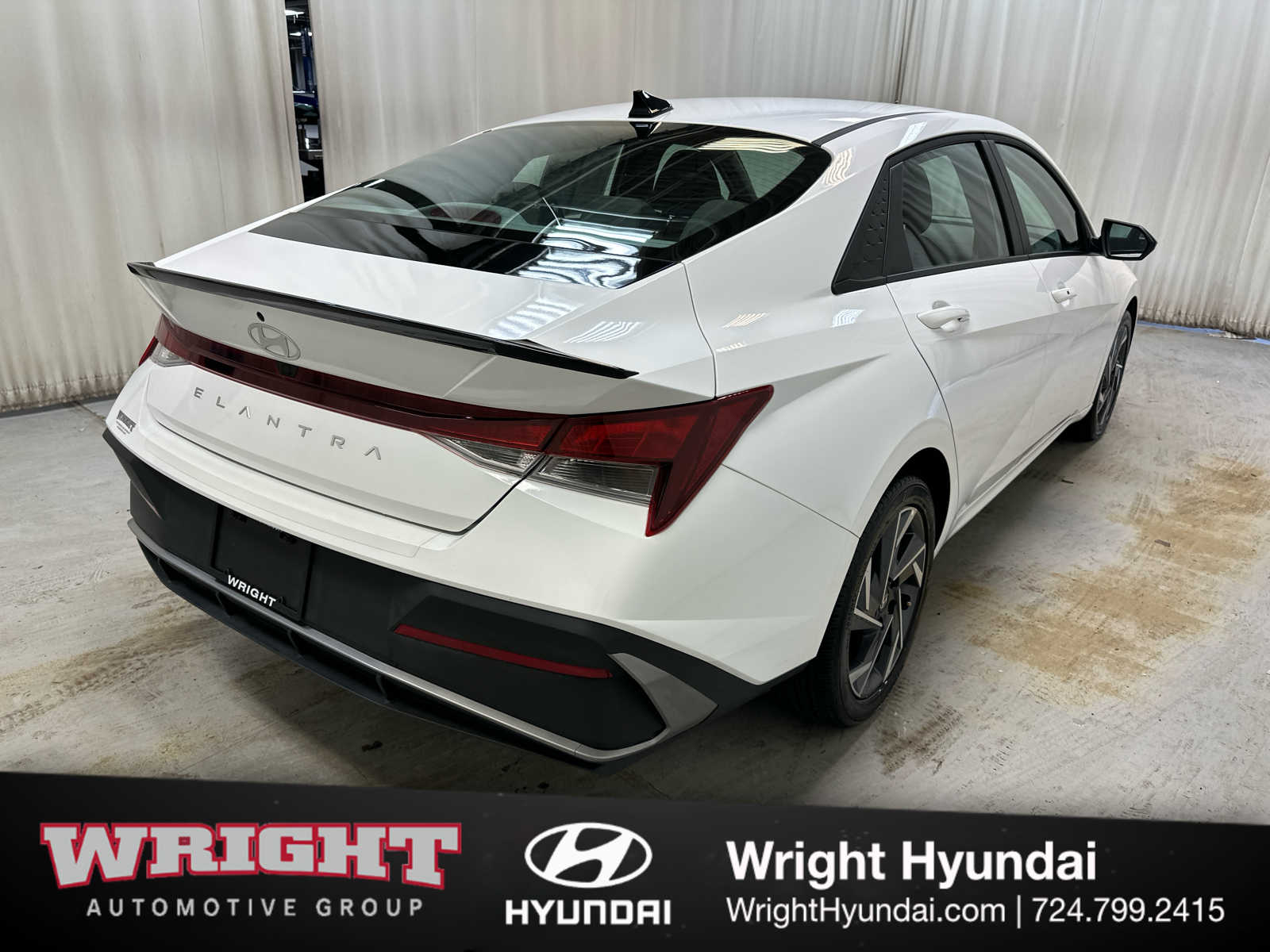2025 Hyundai Elantra SEL - Photo 6