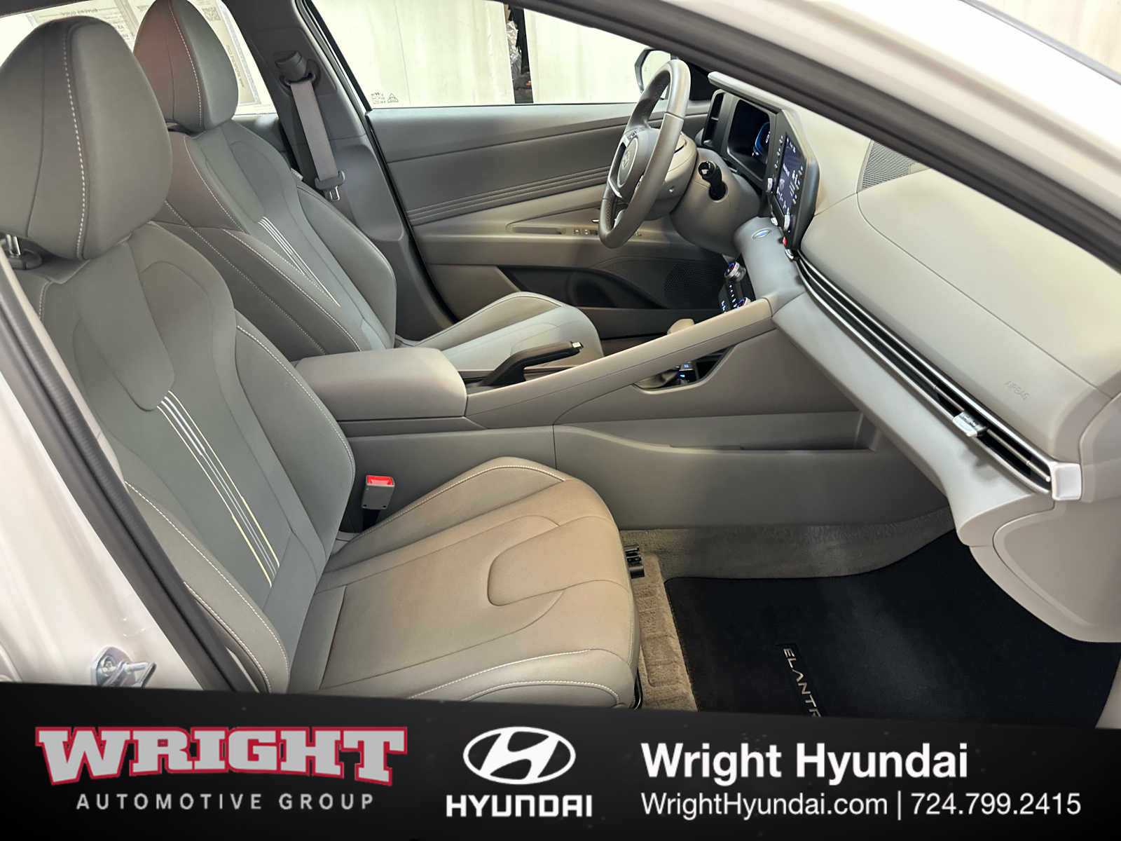 2025 Hyundai Elantra SEL - Photo 18