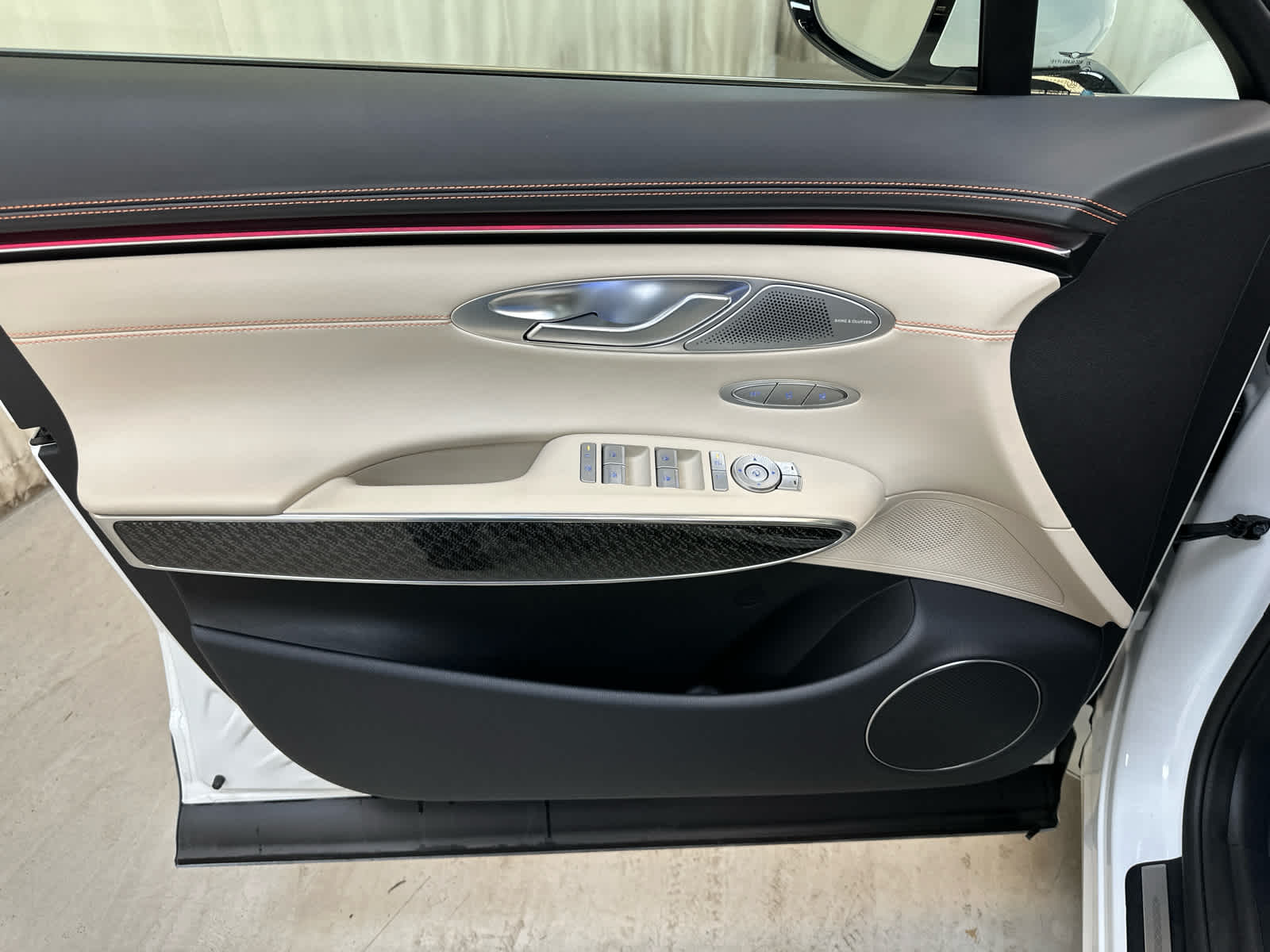 2026 GENESIS GV70 Sport Prestige - Photo 9