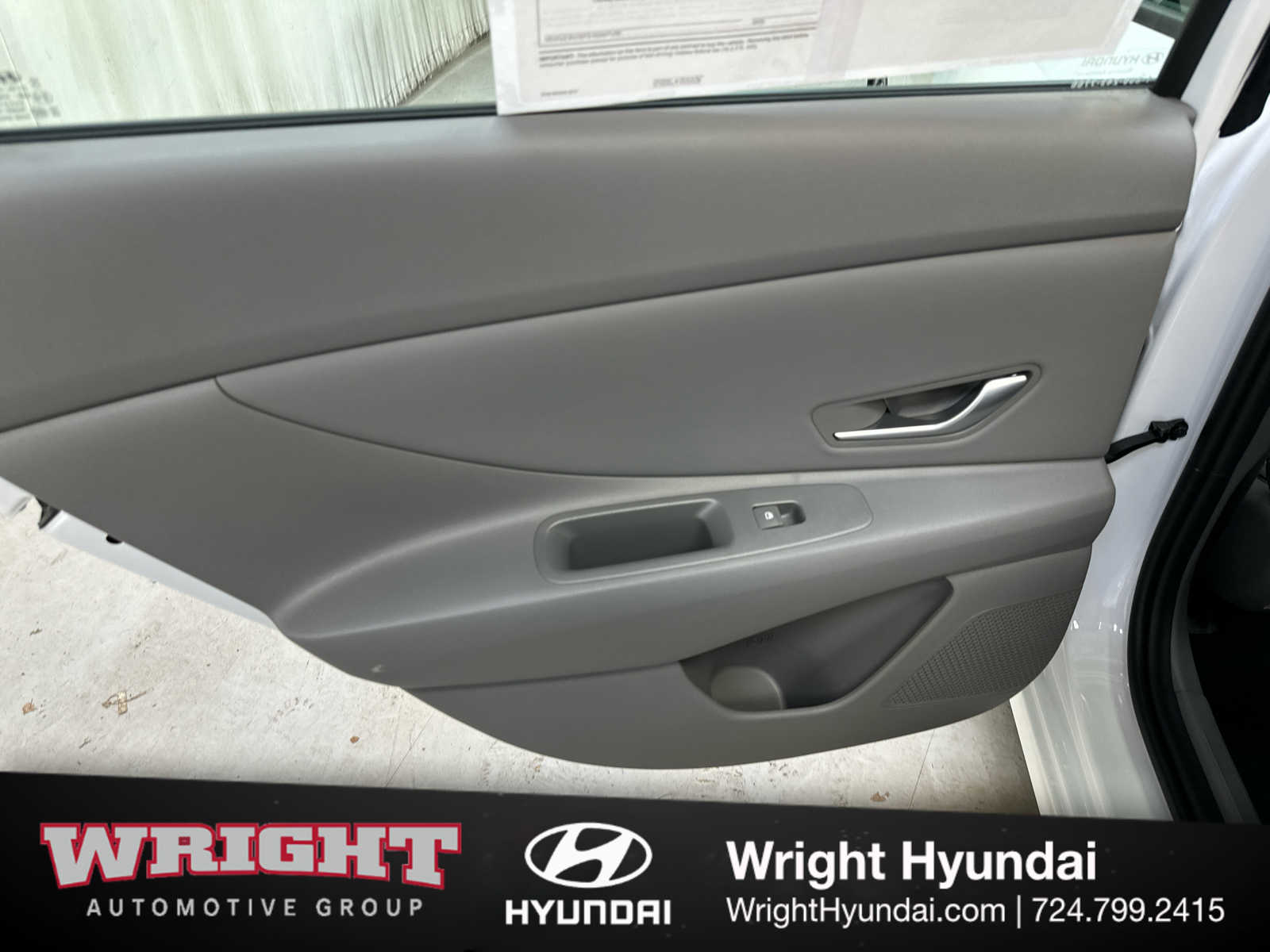 2025 Hyundai Elantra SEL - Photo 12