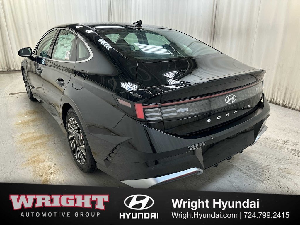 New 2025 Hyundai Sonata Hybrid SEL Sedan