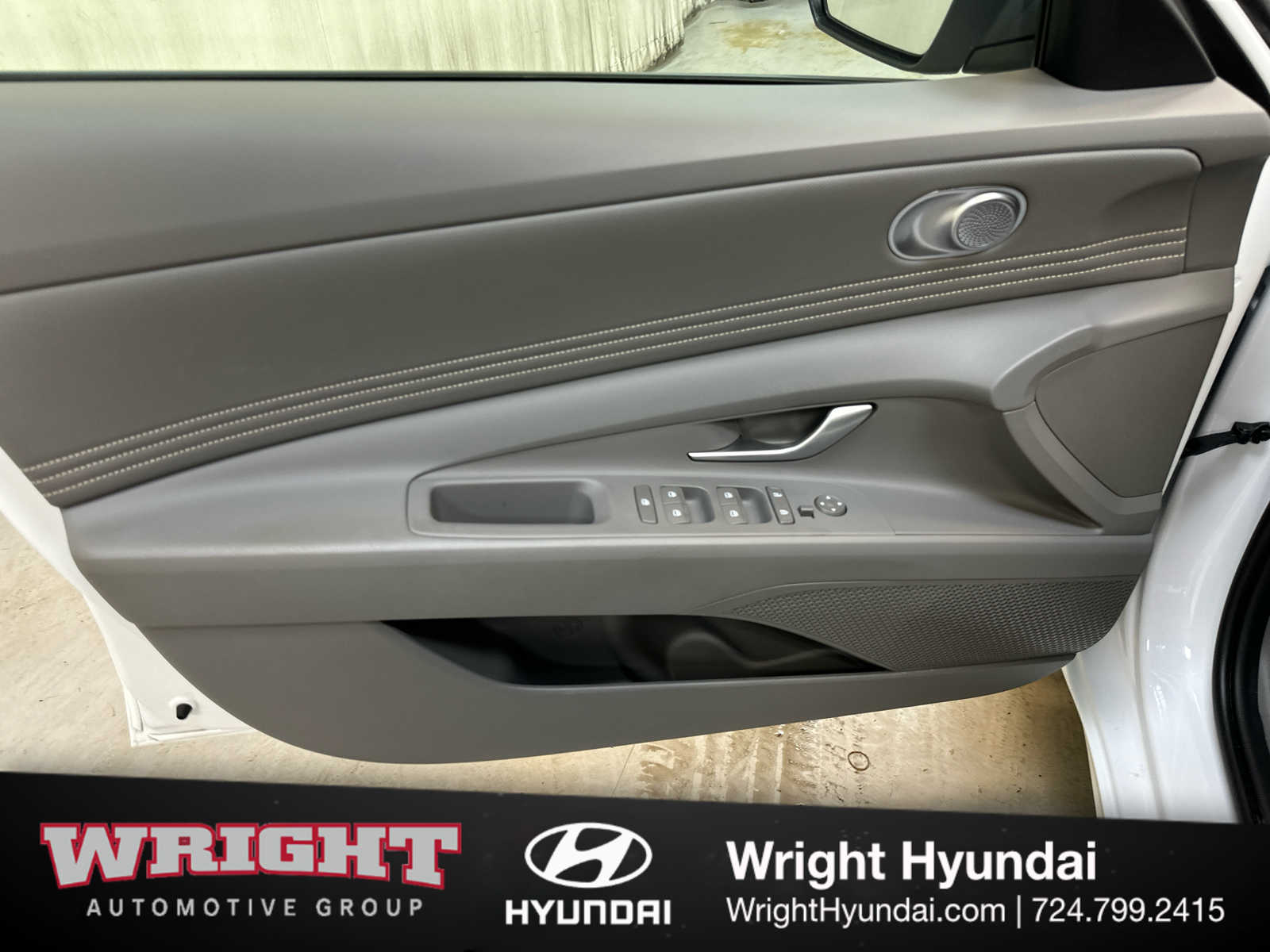 2025 Hyundai Elantra SEL - Photo 9