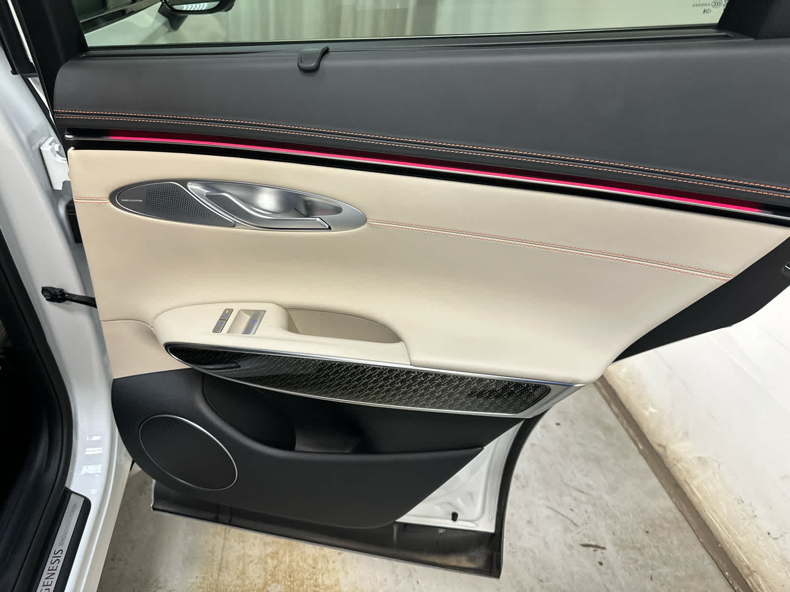 2026 GENESIS GV70 Sport Prestige - Photo 15