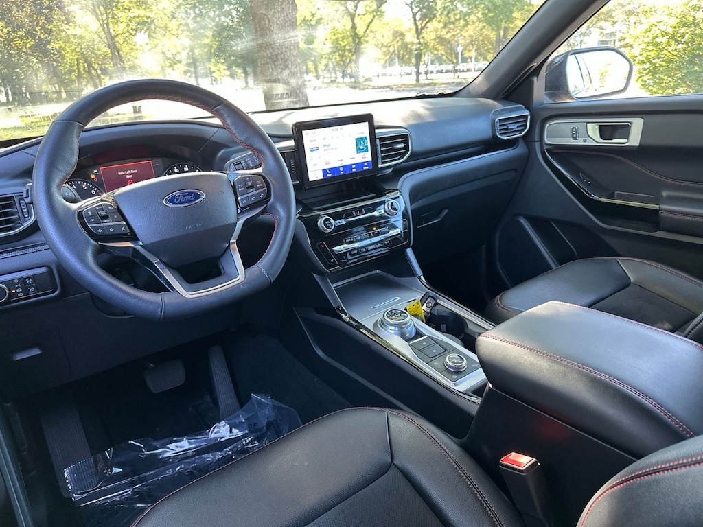 Used 2024 Ford Explorer ST-Line SUV