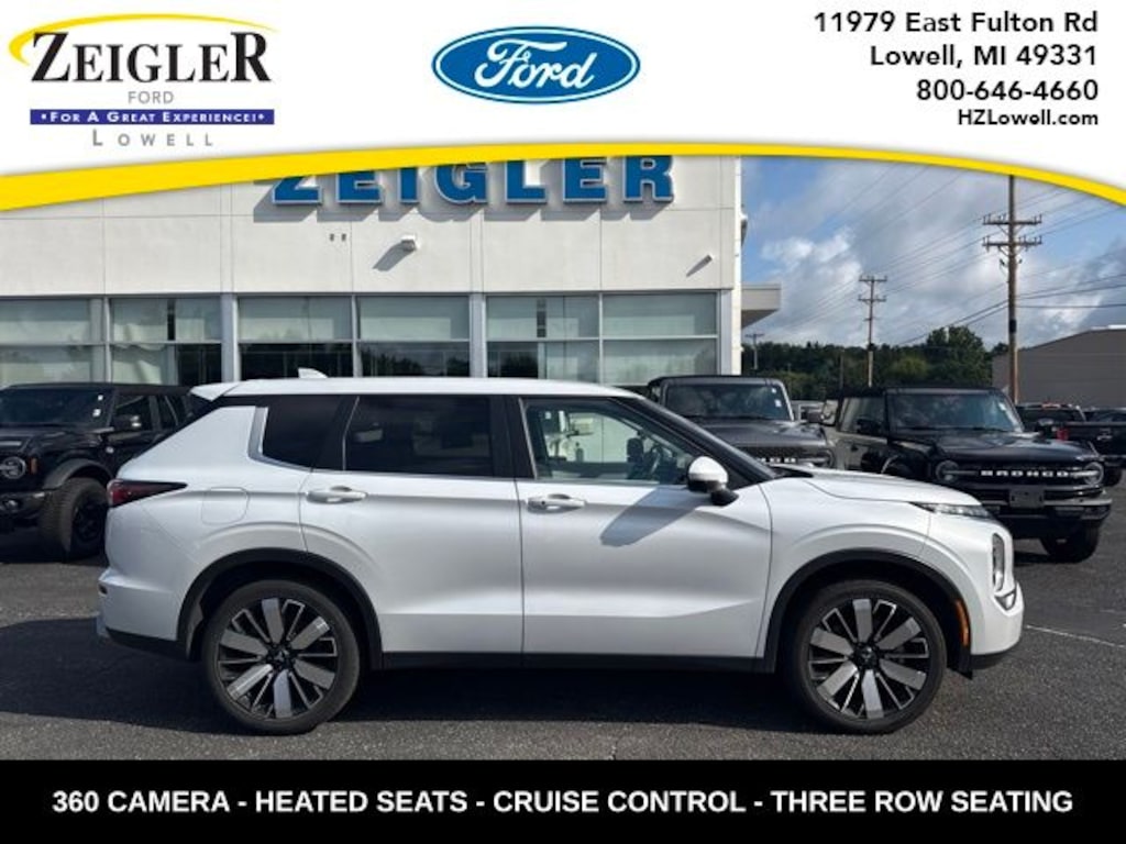 Used 2025 Mitsubishi Outlander SE SUV