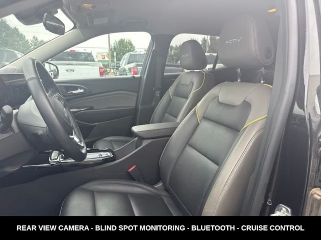 Used 2025 Chevrolet Trax Activ SUV