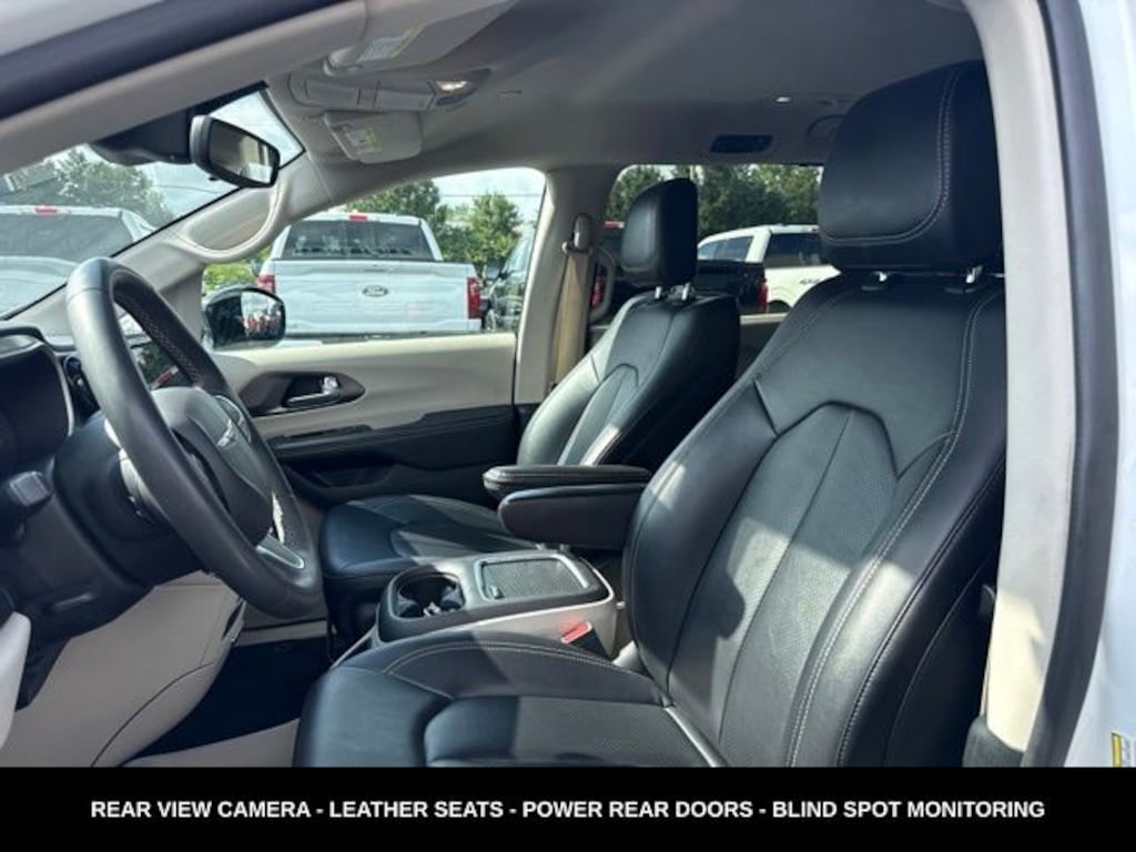 Used 2024 Chrysler Pacifica Touring L Van Passenger Van