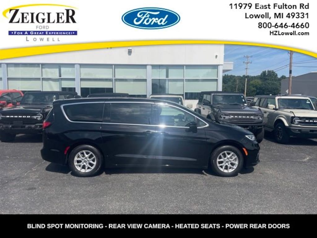 Used 2024 Chrysler Pacifica Touring L Van Passenger Van